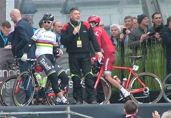 Peter Sagan signs in to the Tour of Flanders